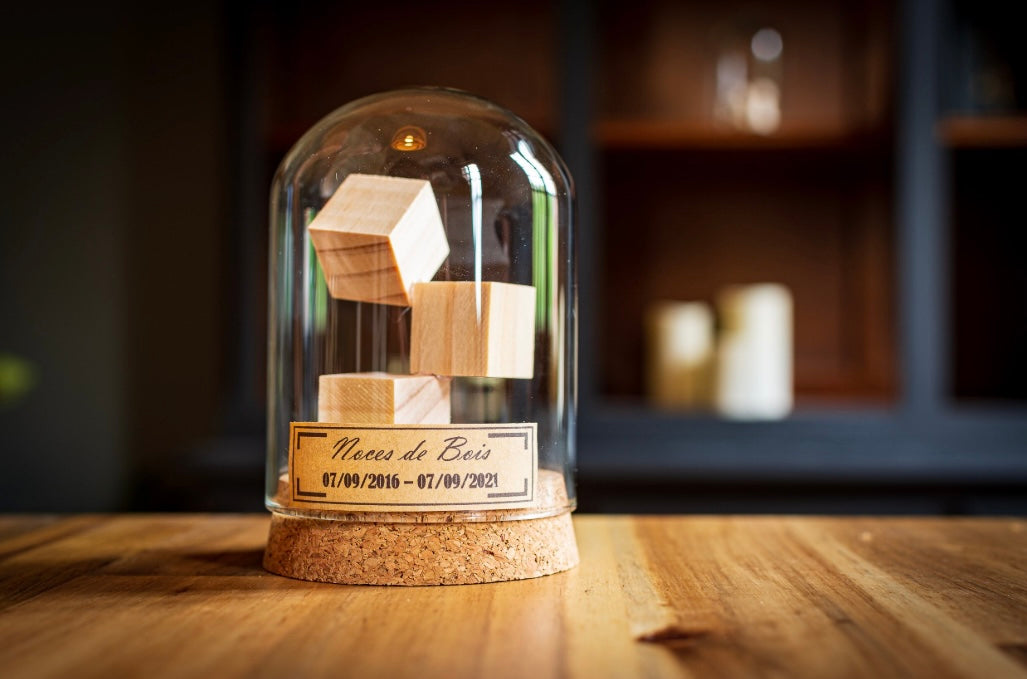 Cadeau noces de bois - 5 ans de mariage - cloche en verre