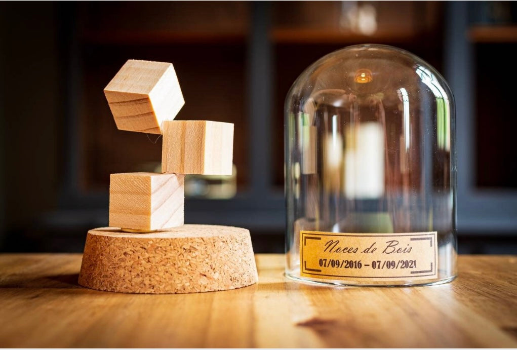 Cadeau noces de bois - 5 ans de mariage - cloche en verre